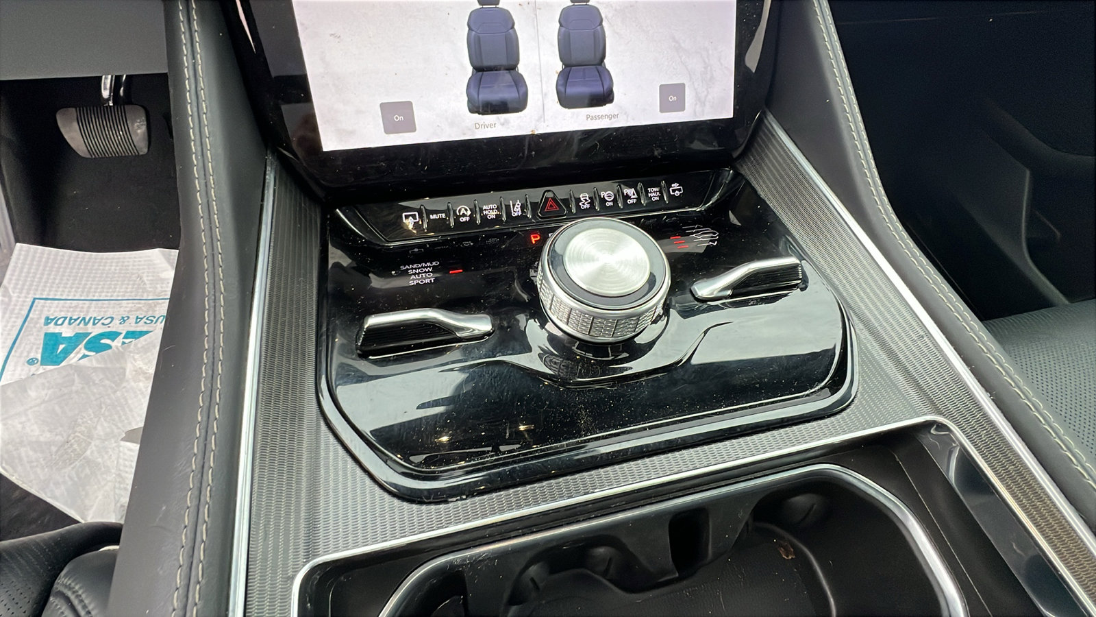 Used 2025 Jeep Grand Wagoneer Series II Obsidian w/ Quick Order Packagew 28T image 36