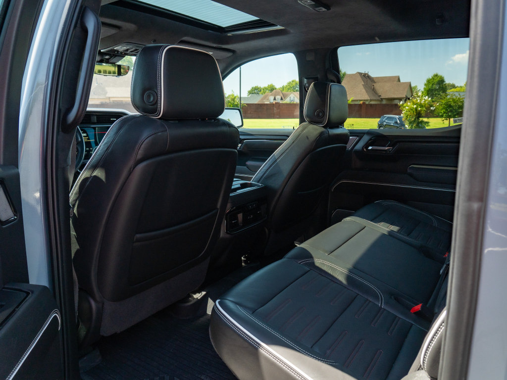 Used 2025 GMC Sierra 1500 AT4X w/ AT4X AEV Edition AWD/4WD image 14