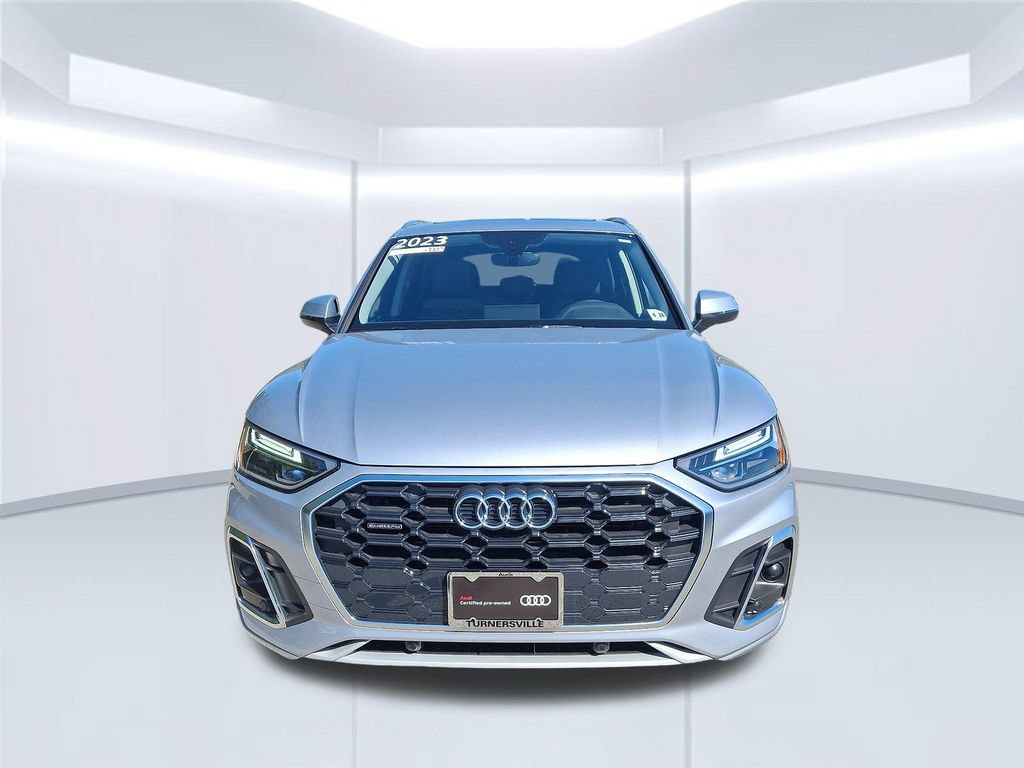 Certified 2023 Audi Q5 2.0T Premium w/ Convenience Package AWD/4WD image 2