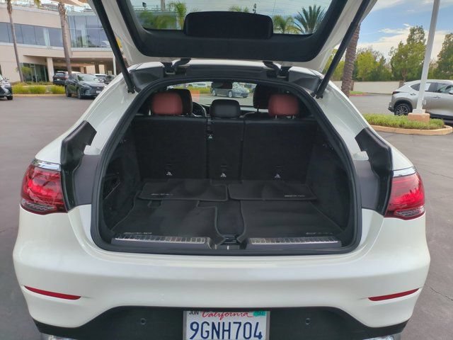 Used 2023 Mercedes-Benz GLC 300 4MATIC Coupe image 27