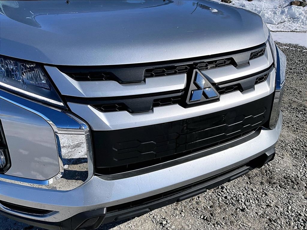 Used 2022 Mitsubishi Outlander Sport ES image 25