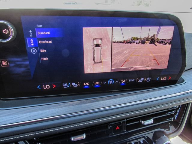 New 2025 Chevrolet Suburban Premier image 22