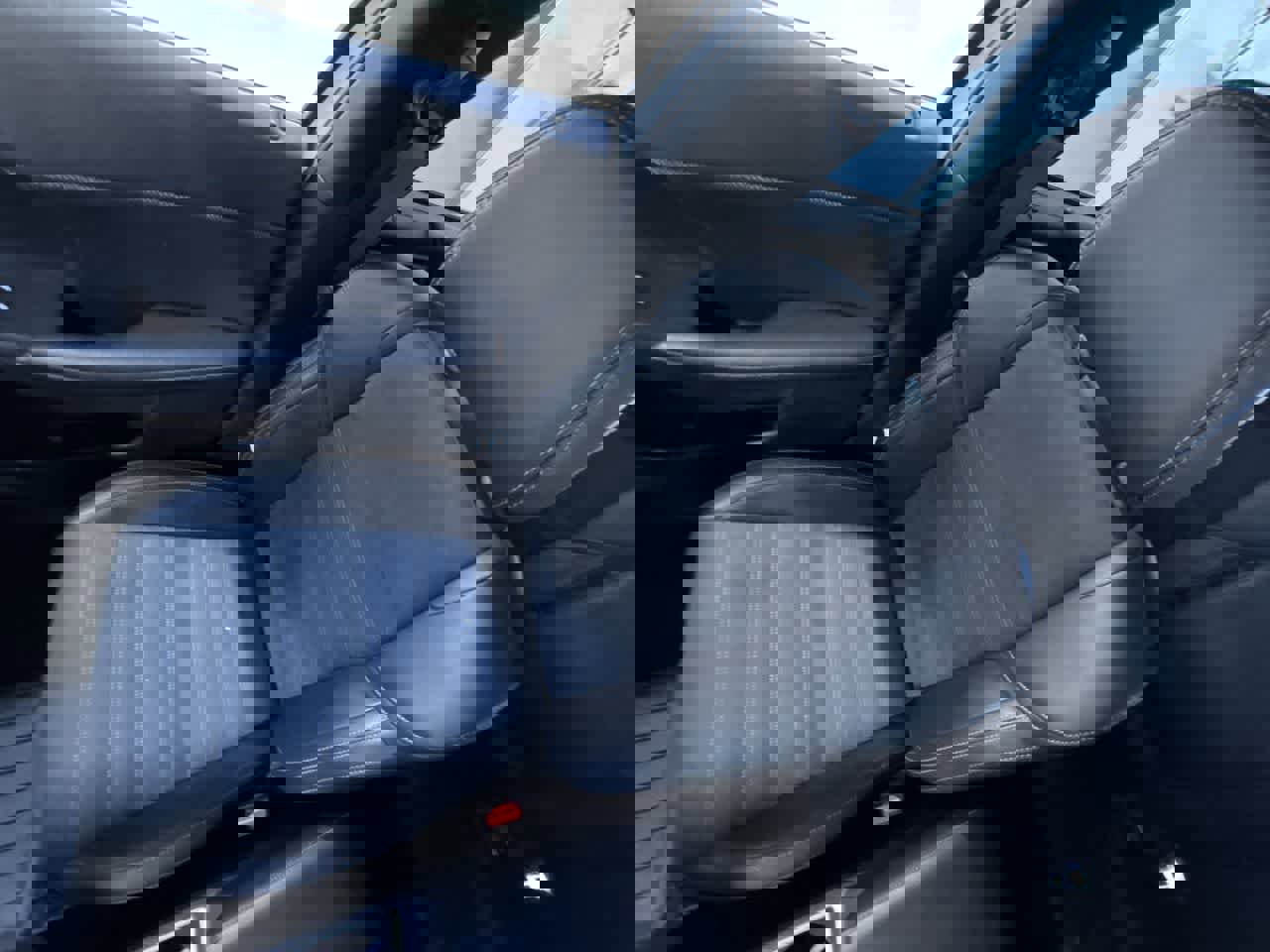 Used 2024 Mitsubishi Outlander SE image 35