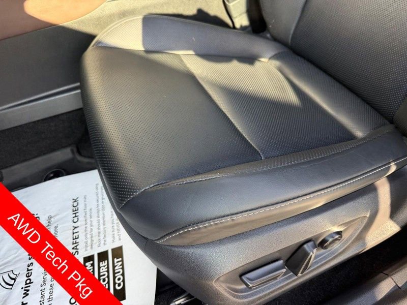 Used 2024 Toyota Crown Limited w/ Advanced Technology Package image 17