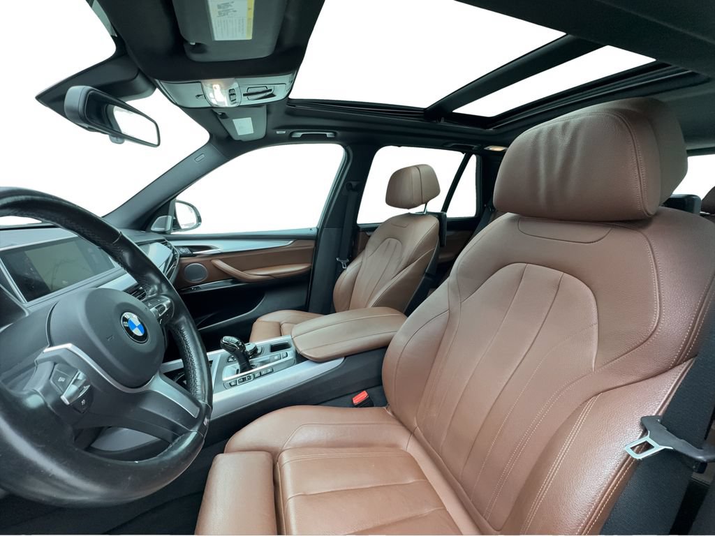 Used 2016 BMW X5 xDrive50i AWD/4WD image 18