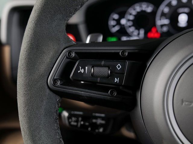 New 2026 Porsche Cayenne GTS image 21