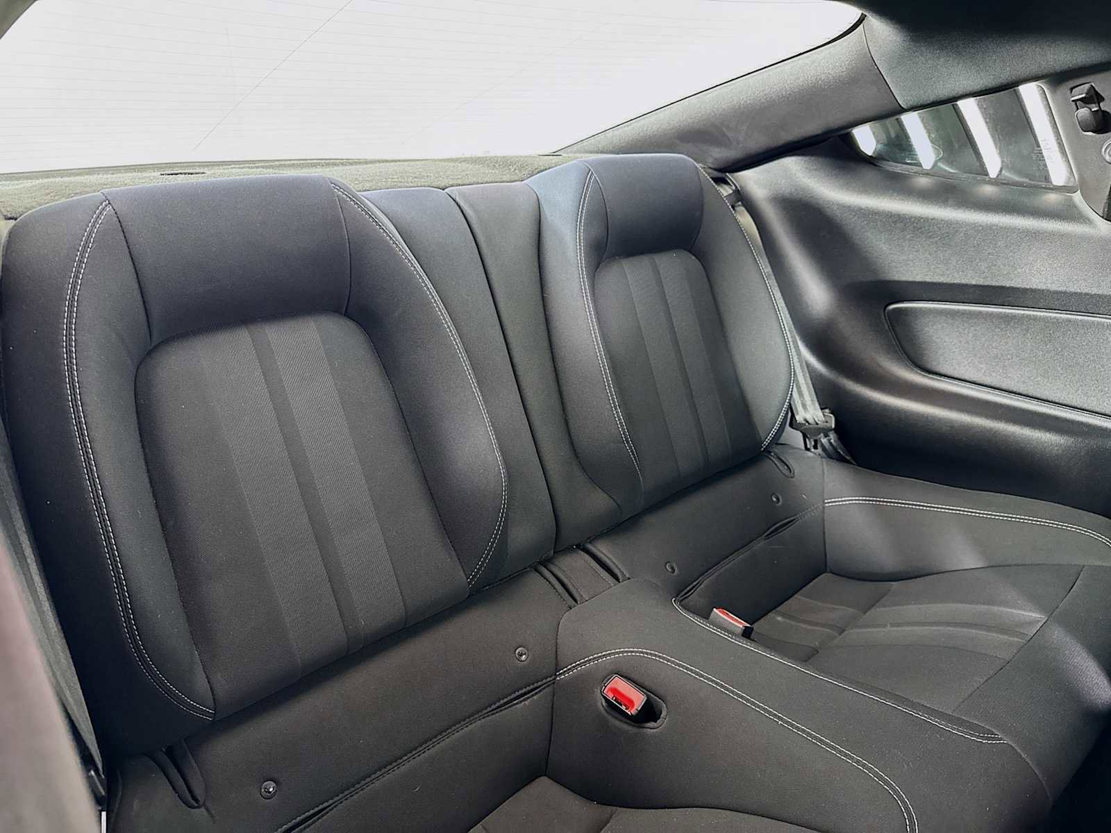 Used 2018 Ford Mustang Coupe image 19