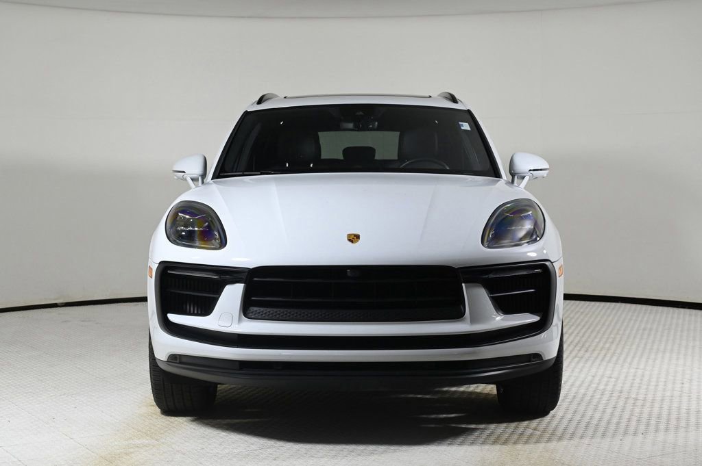 Certified 2022 Porsche Macan S image 10