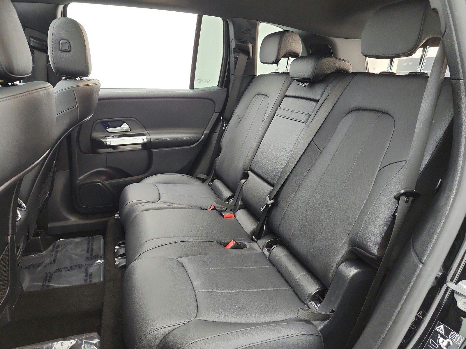 Used 2022 Mercedes-Benz GLB 250 4MATIC image 15