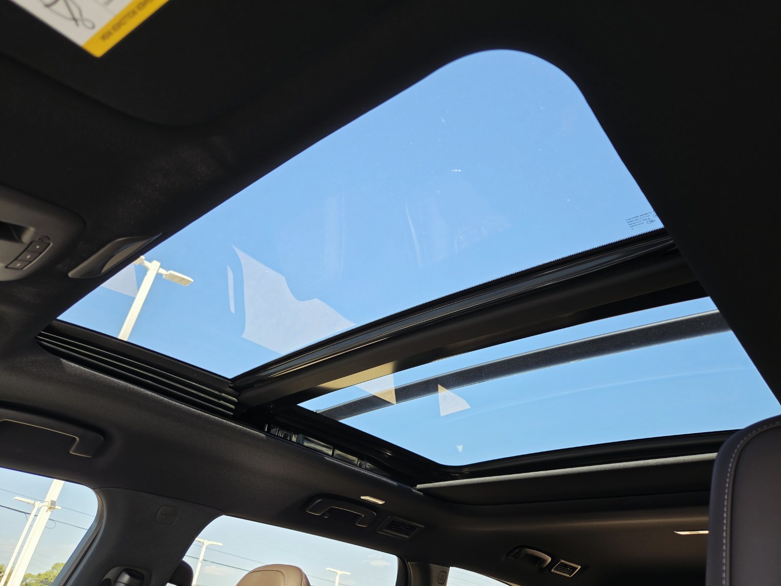 New 2027 Nissan Armada Platinum AWD/4WD image 11