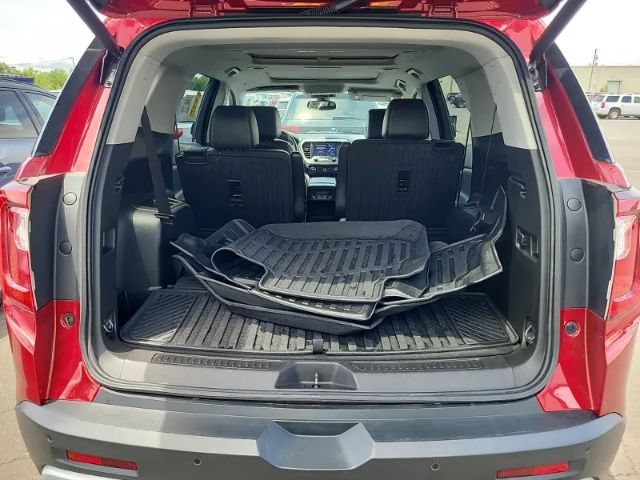 Used 2021 GMC Acadia SLT FWD image 12
