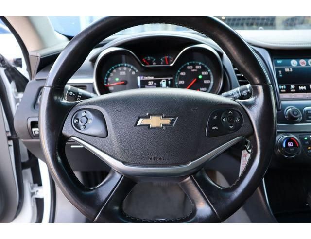 Used 2017 Chevrolet Impala LT image 10