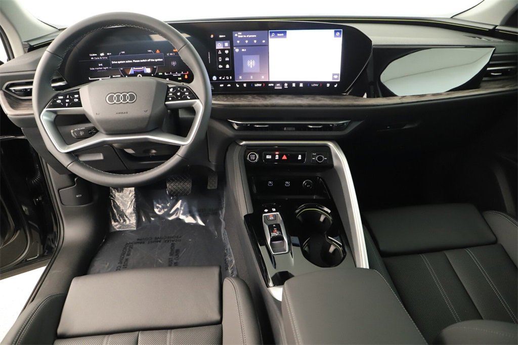 New 2025 Audi Q5 Premium Plus image 18