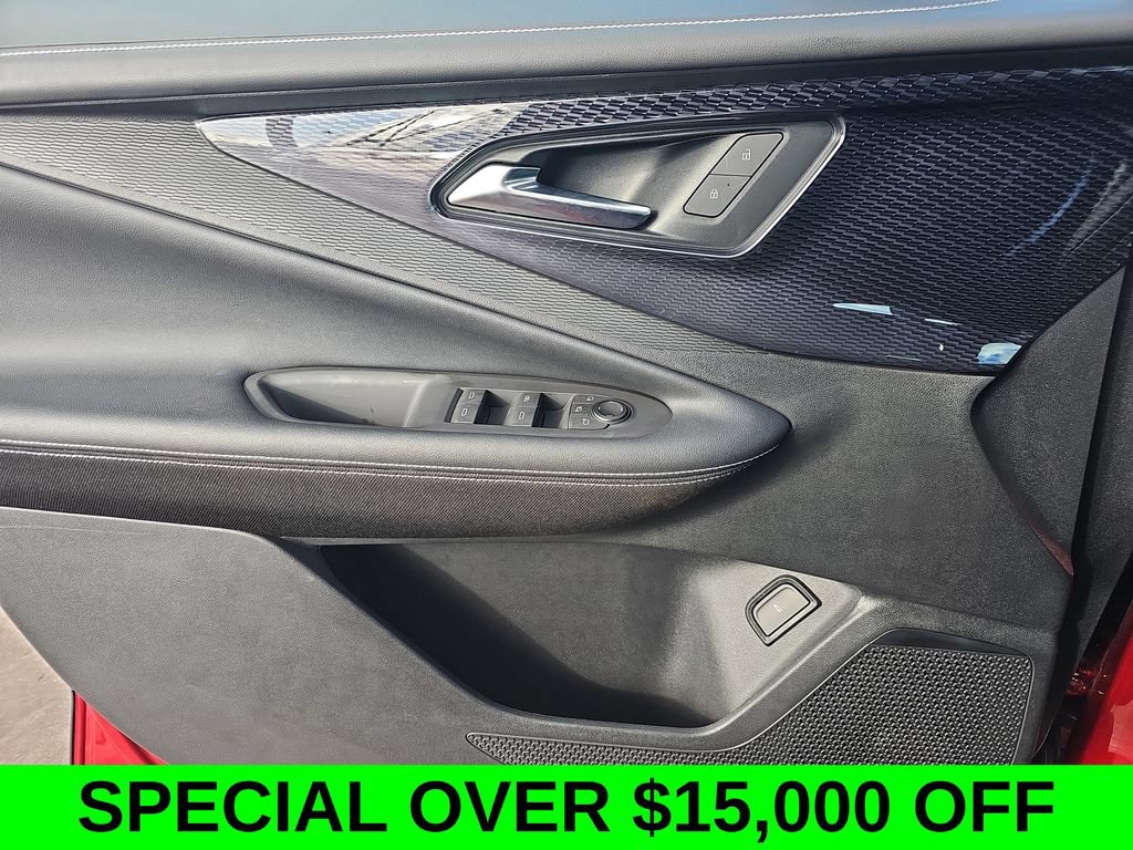 Used 2024 Chevrolet Blazer EV LT AWD/4WD image 28