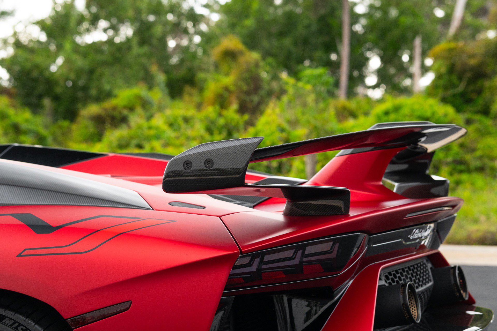 Used 2021 Lamborghini Aventador SVJ AWD/4WD image 26