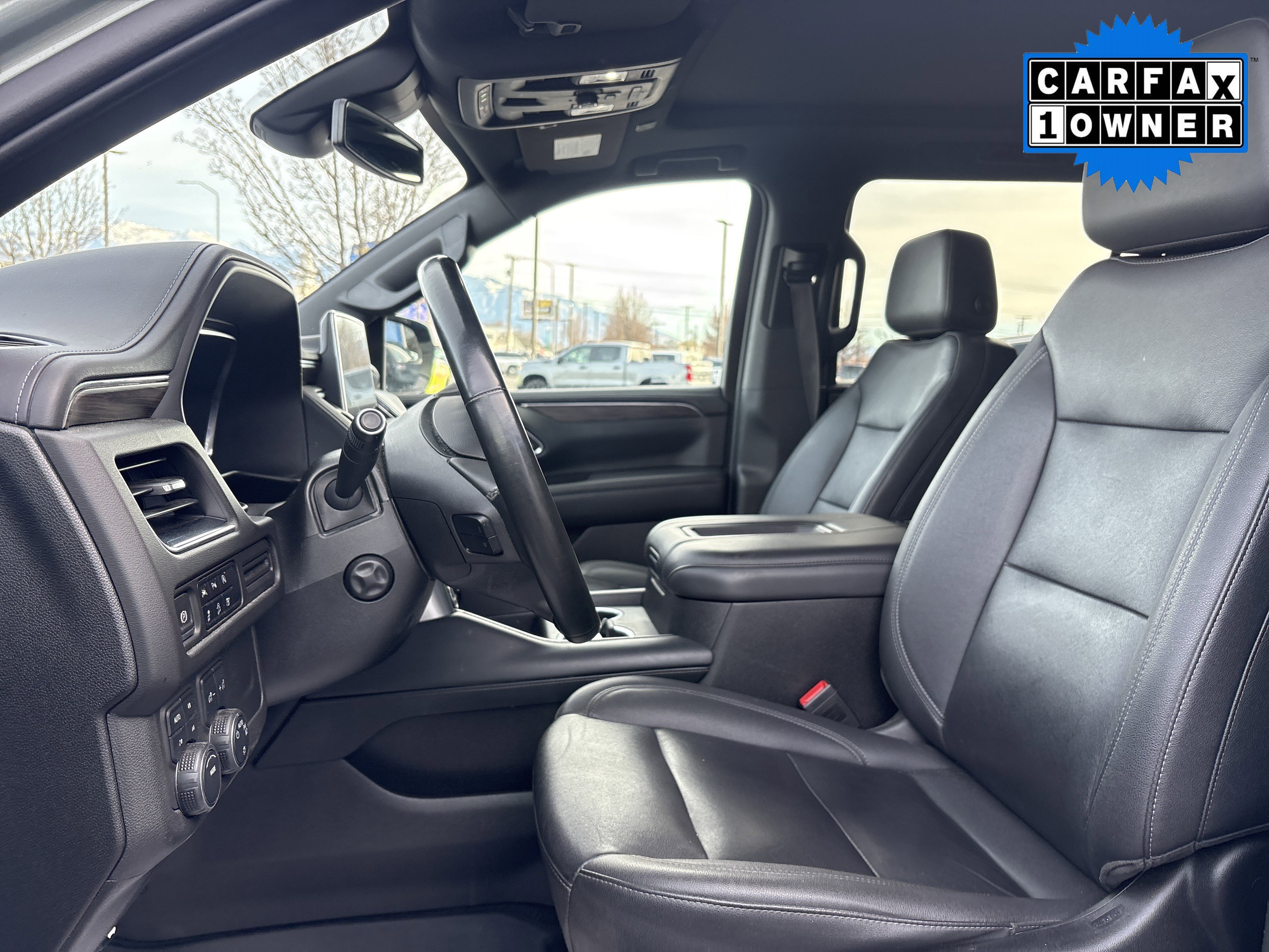 Used 2023 Chevrolet Suburban Z71 w/ Luxury Package image 12