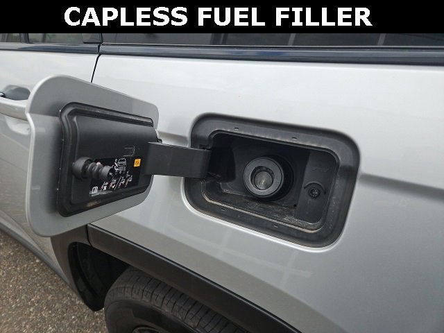 Used 2024 Jeep Grand Cherokee L Laredo image 11