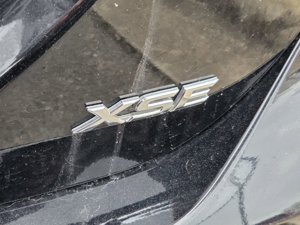 Used 2021 Toyota Camry XSE FWD image 8