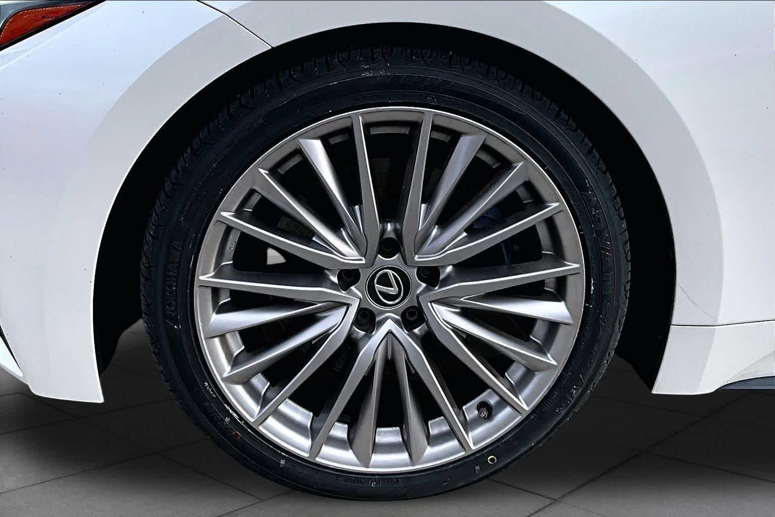 Used 2023 Lexus IS 300 w/ Premium Package RWD image 11