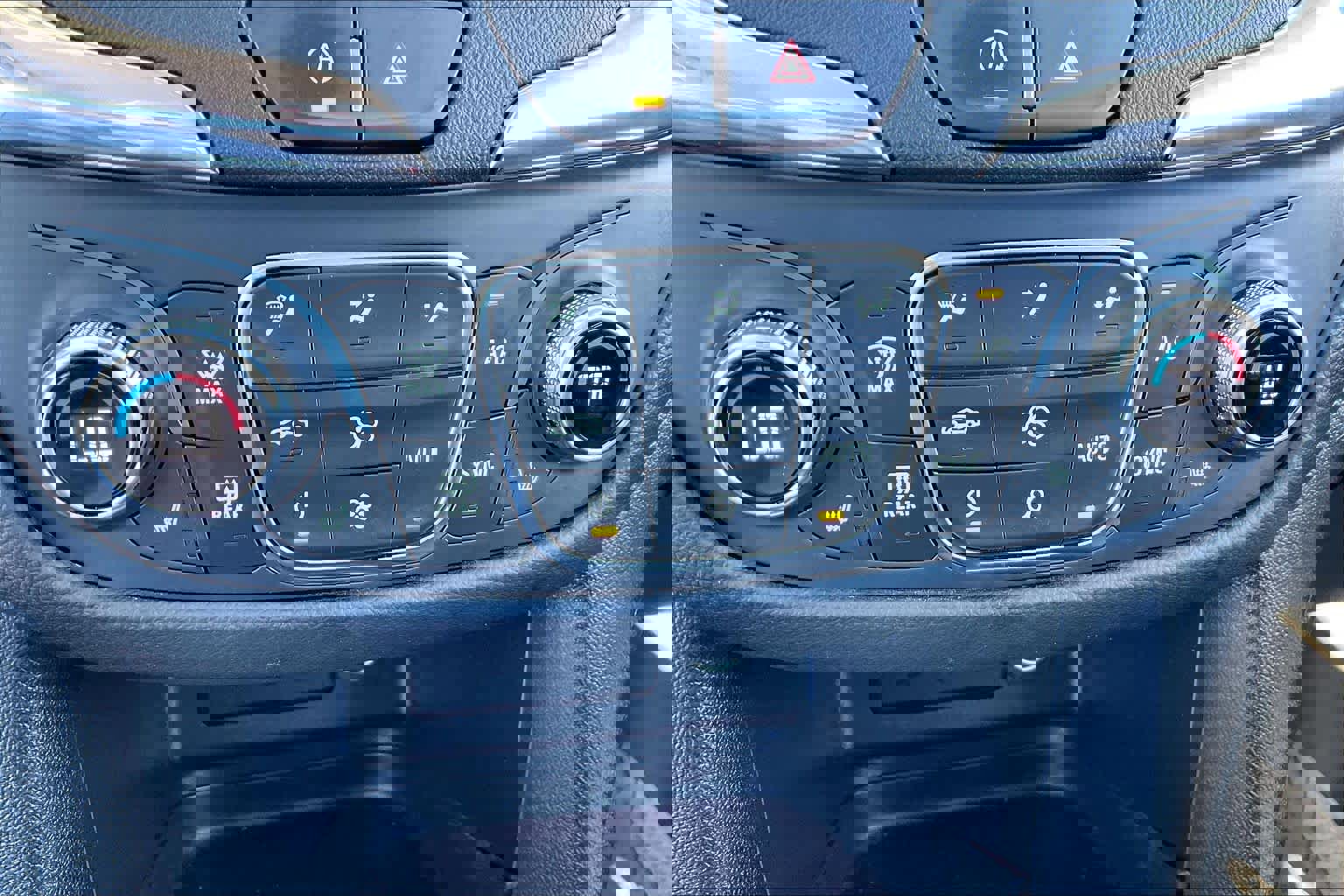 Used 2022 Chevrolet Equinox LT image 31