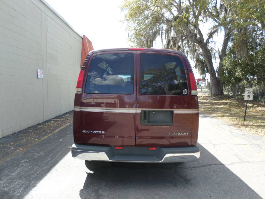 Used 2000 Chevrolet Express 1500 RWD image 7
