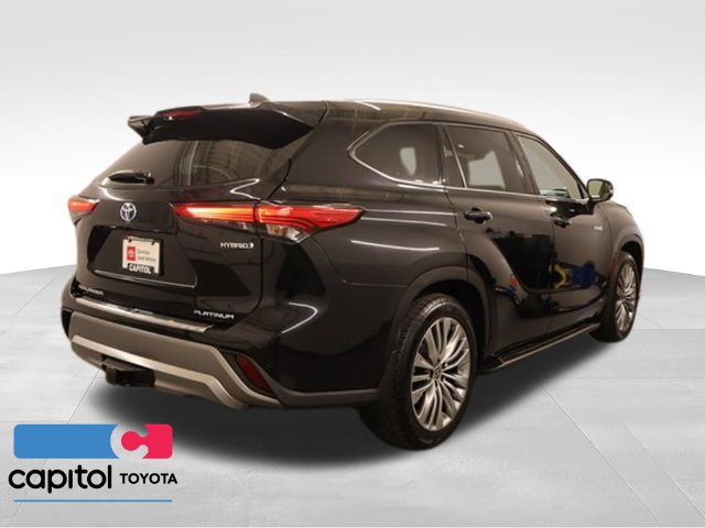 Certified 2021 Toyota Highlander Platinum AWD/4WD image 3