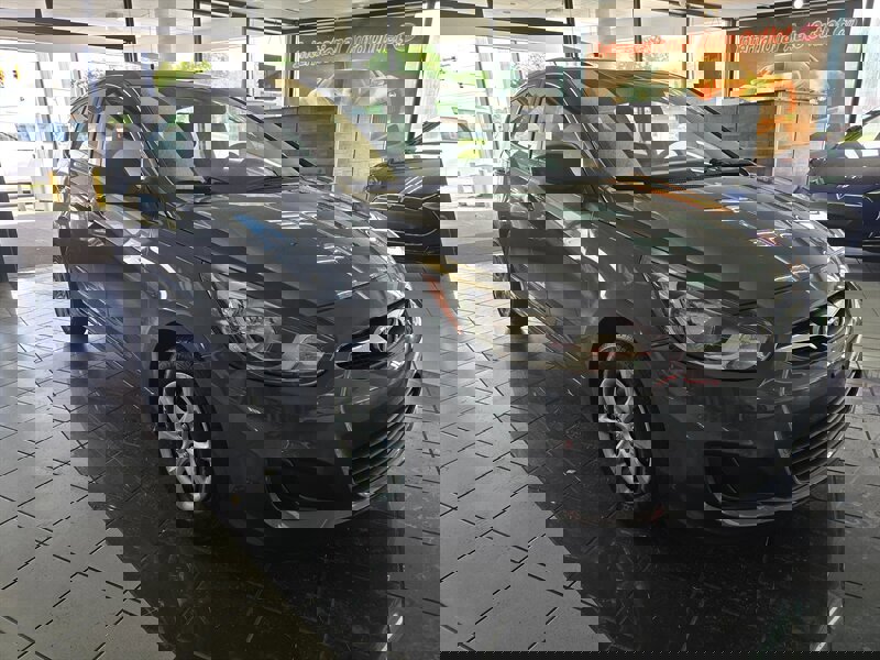 Used 2012 Hyundai Accent GS image 3