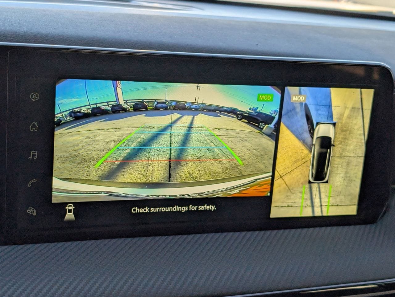 New 2025 Nissan Kicks SR w/ SR Premium Package FWD image 12