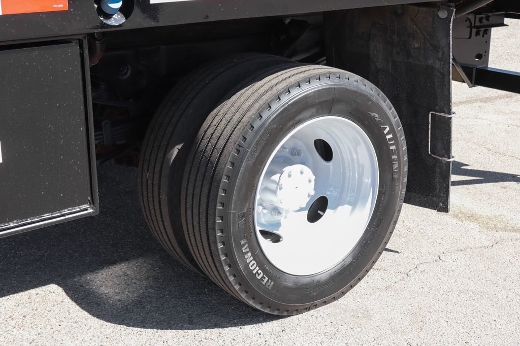 Used 2016 Ford F550 XL image 46