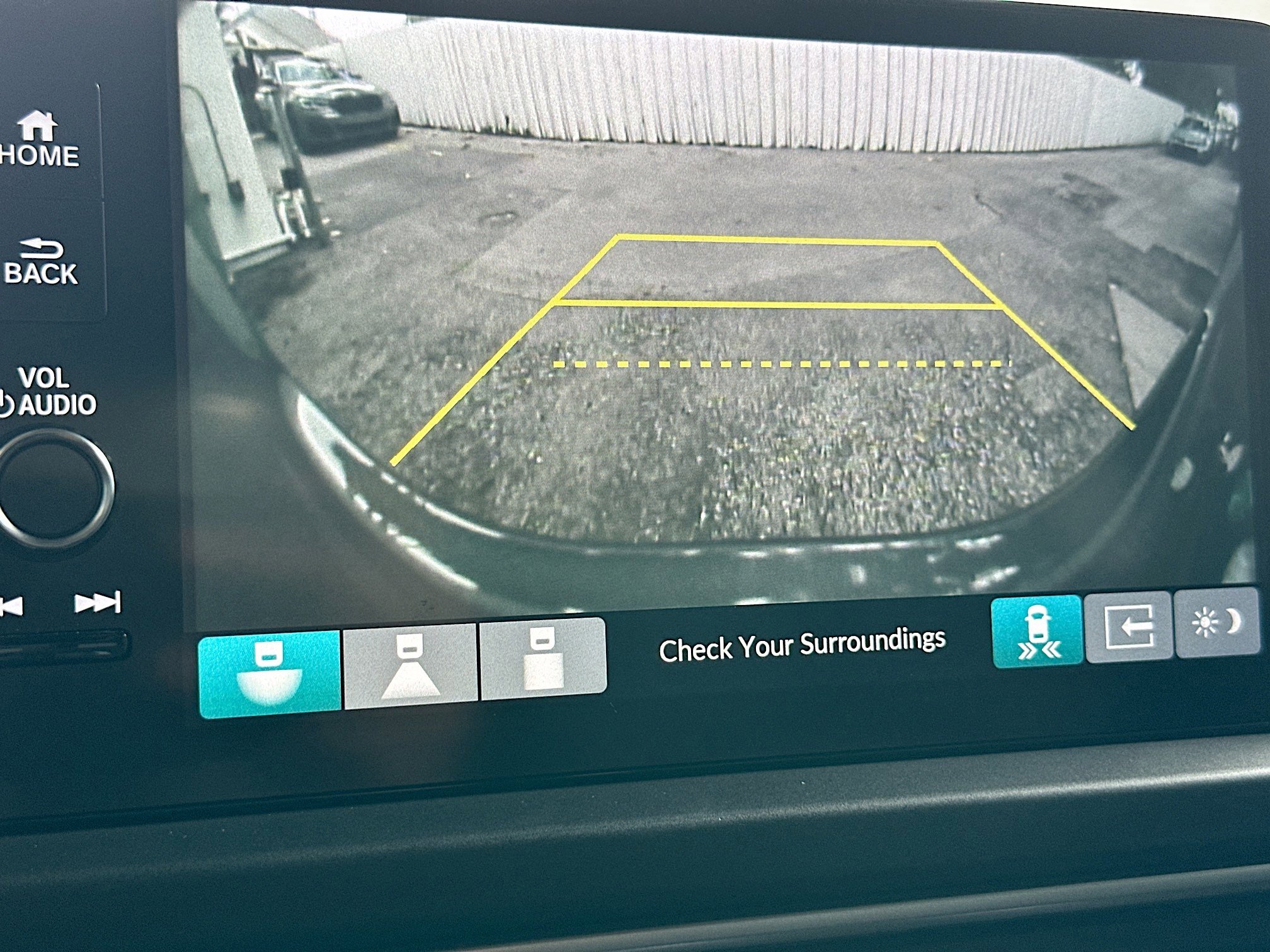 Used 2023 Honda Pilot Touring image 14