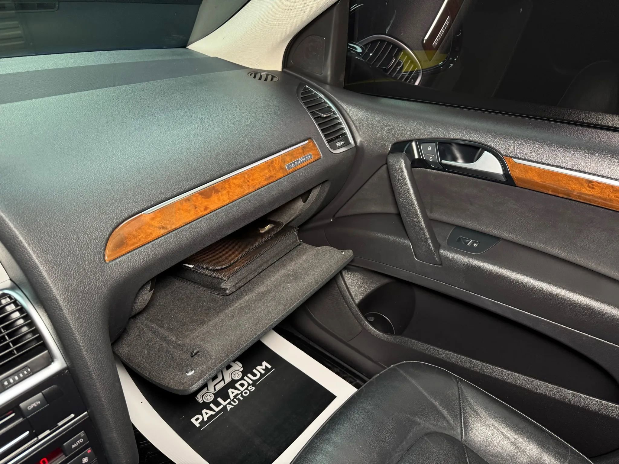 Used 2015 Audi Q7 3.0T Premium Plus w/ Premium Plus Package image 46