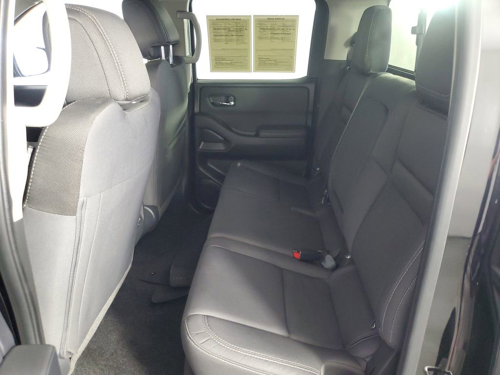 Used 2024 Nissan Frontier SV w/ Technology Package image 13