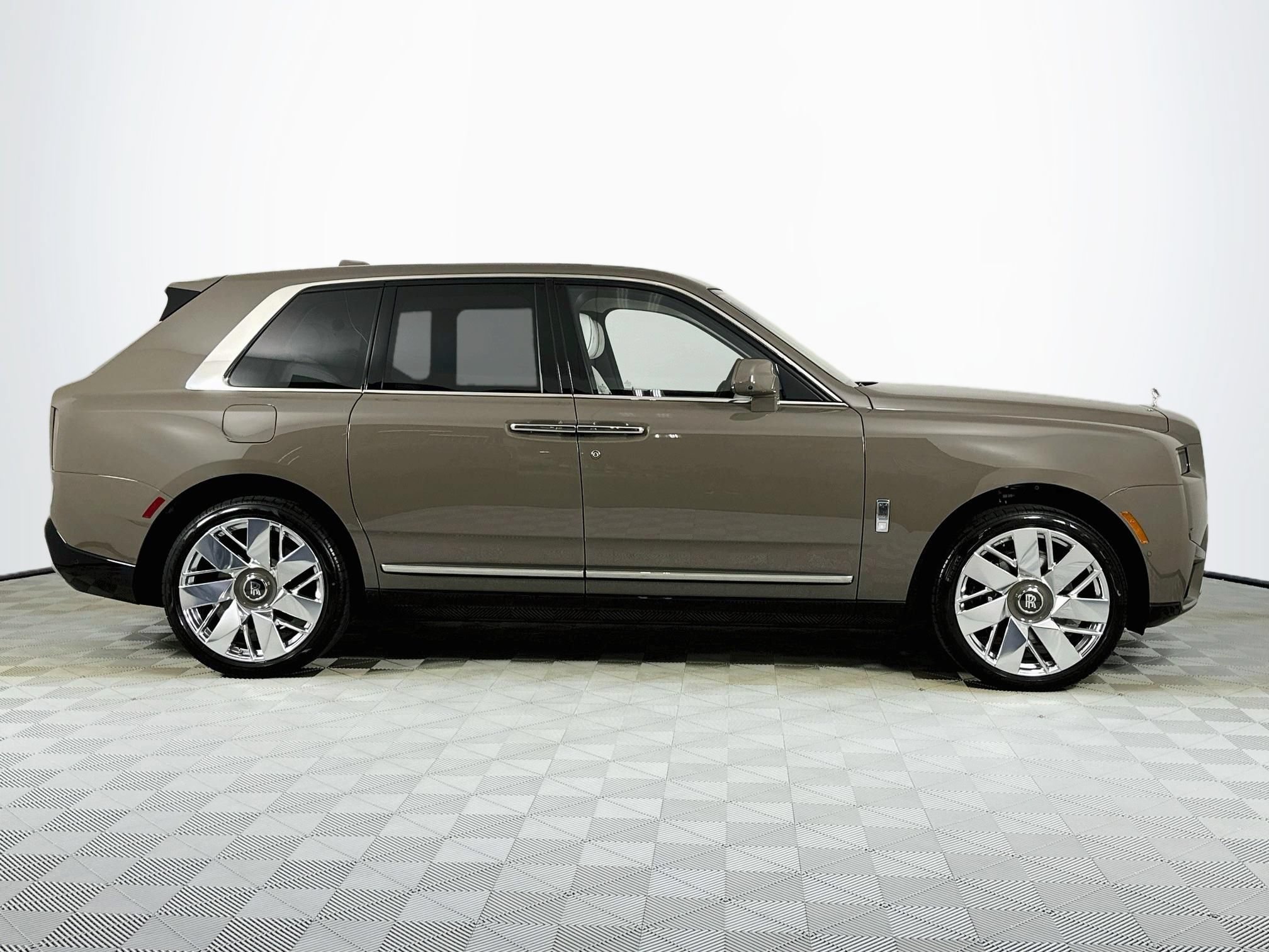 New 2027 Rolls-Royce Cullinan AWD/4WD image 7