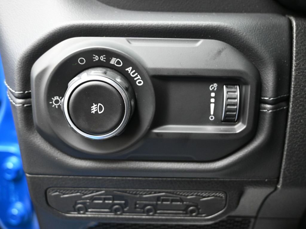 New 2025 Jeep Wrangler Sahara image 10