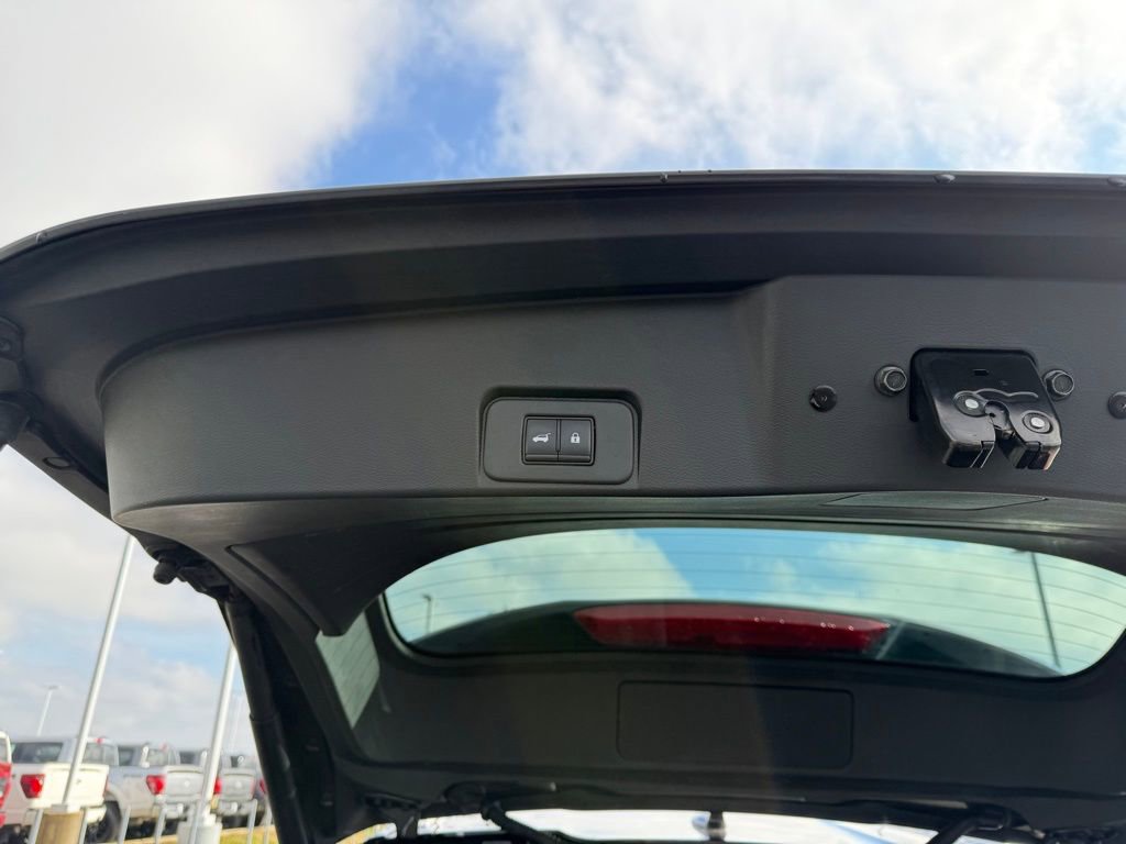 Used 2023 Nissan Rogue SL w/ SL Premium Package image 45