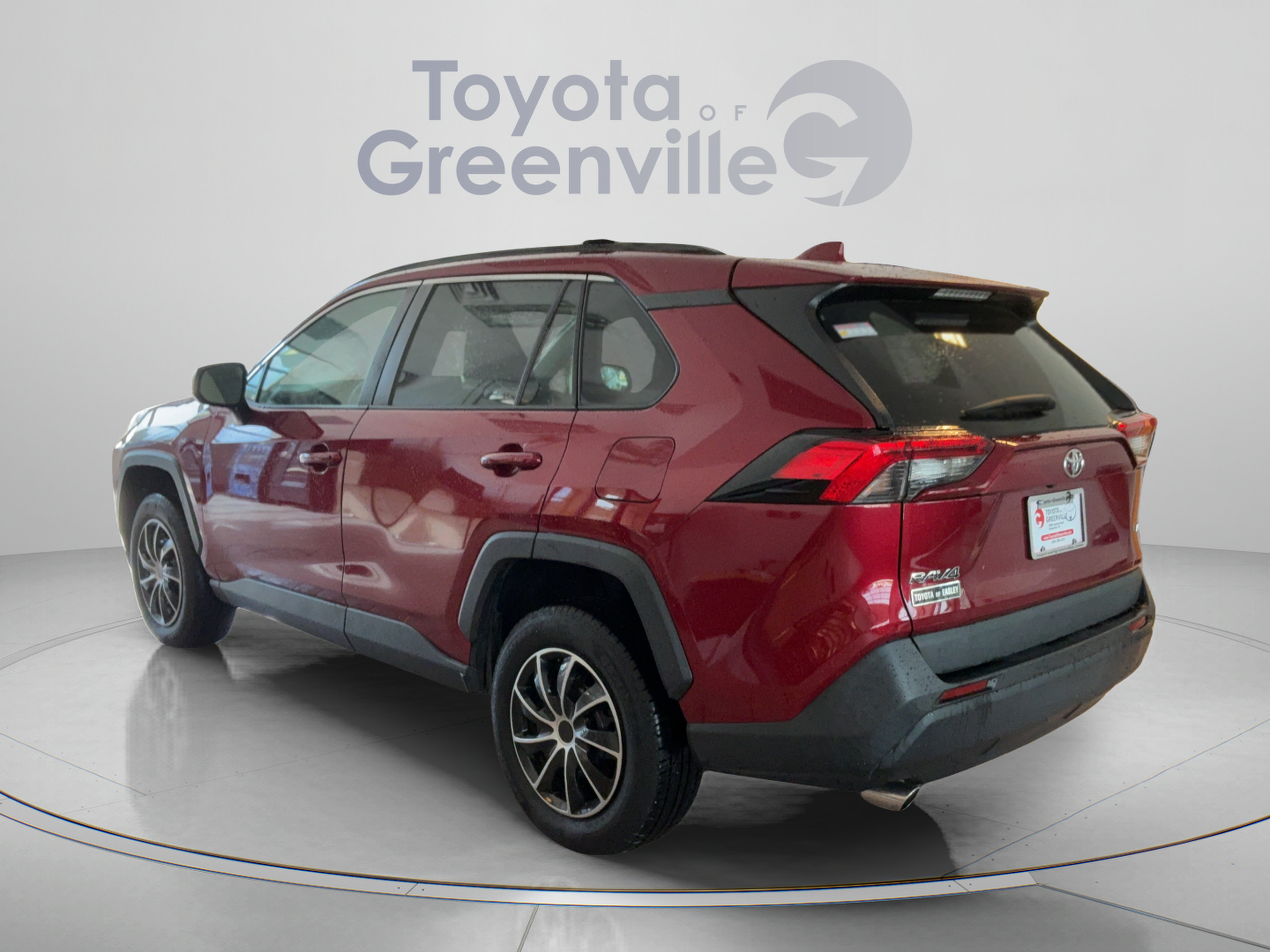Certified 2021 Toyota RAV4 LE FWD image 4