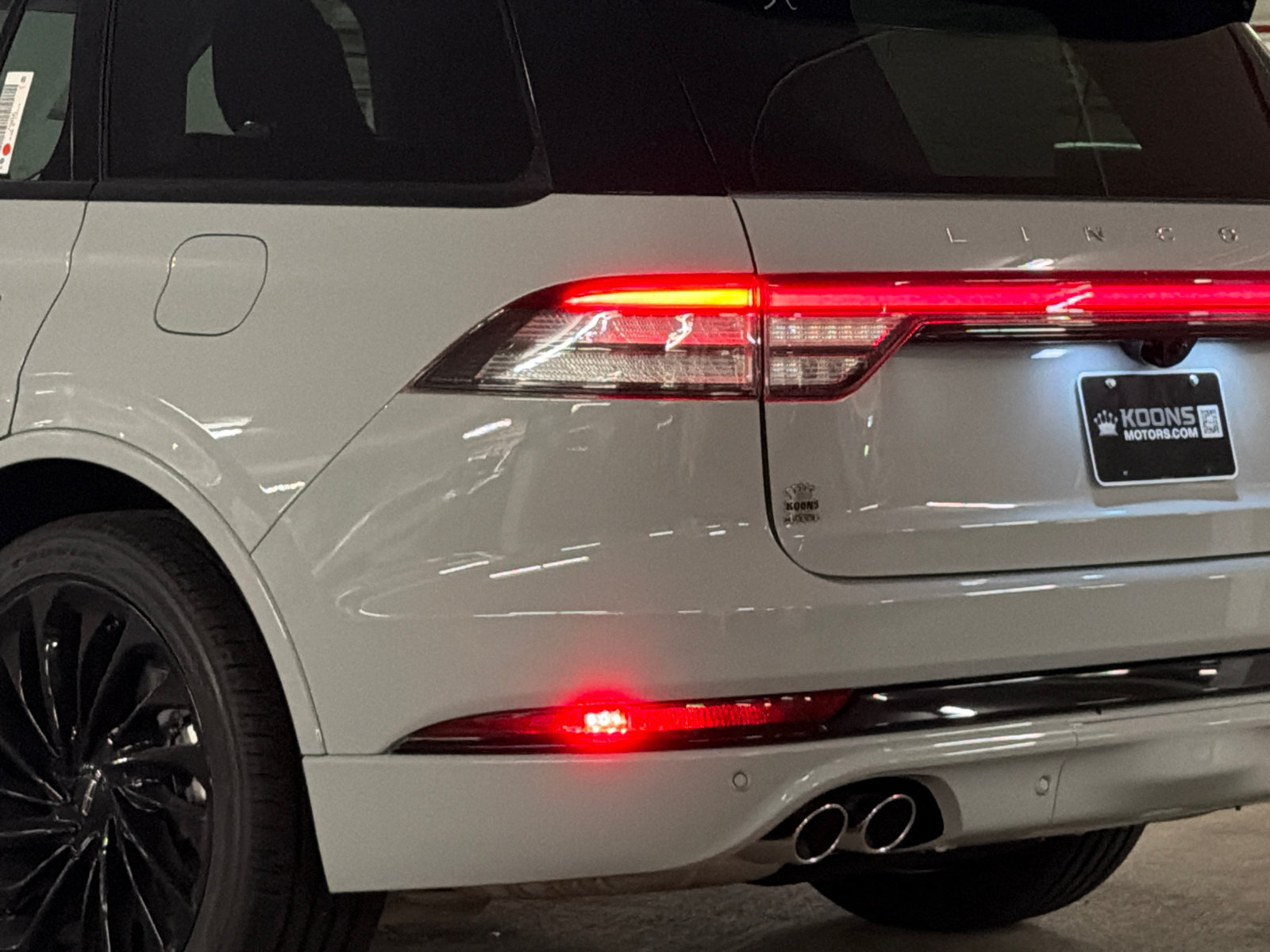 New 2027 Lincoln Aviator Reserve AWD/4WD image 7