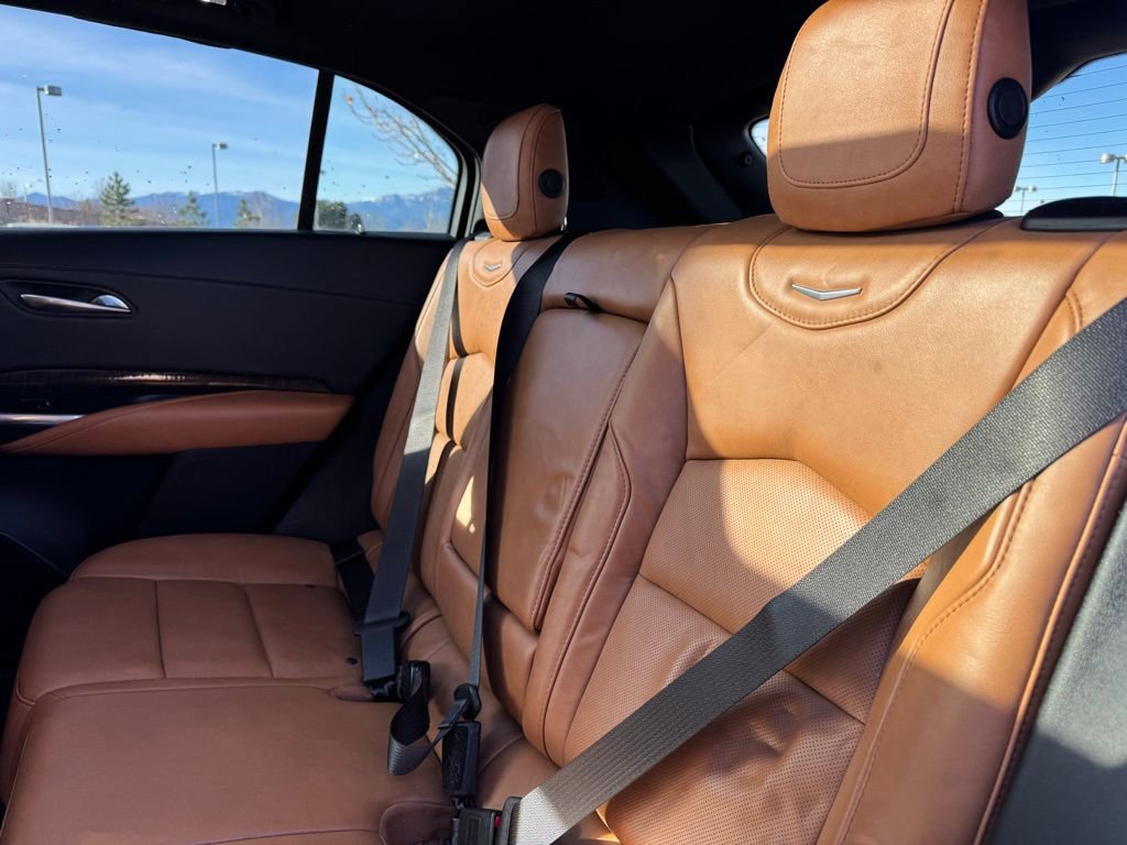 Used 2020 Cadillac XT4 Premium Luxury image 8