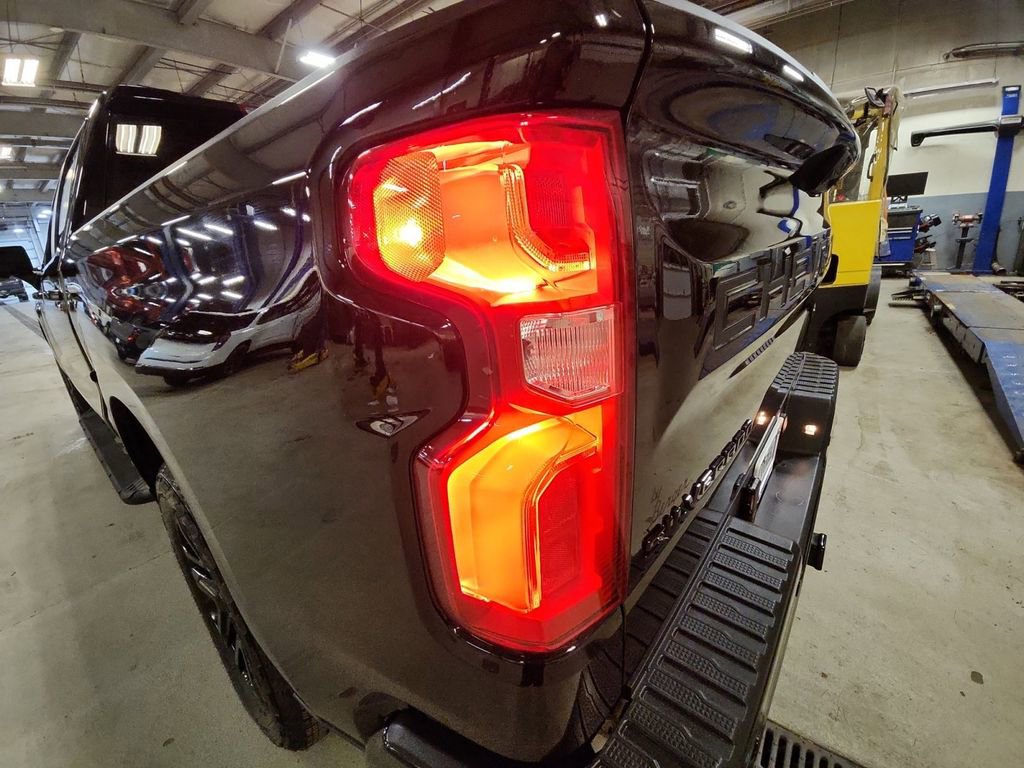 Certified 2025 Chevrolet Silverado 1500 RST image 28