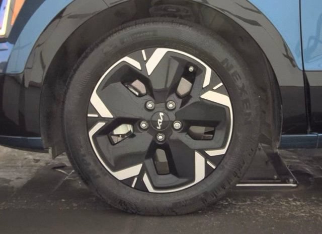 Used 2024 Kia Niro Wind FWD image 5