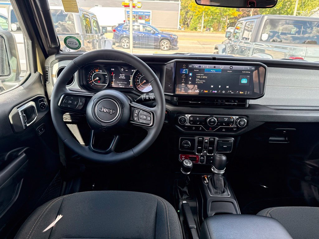 Certified 2025 Jeep Wrangler Unlimited Sport AWD/4WD image 19