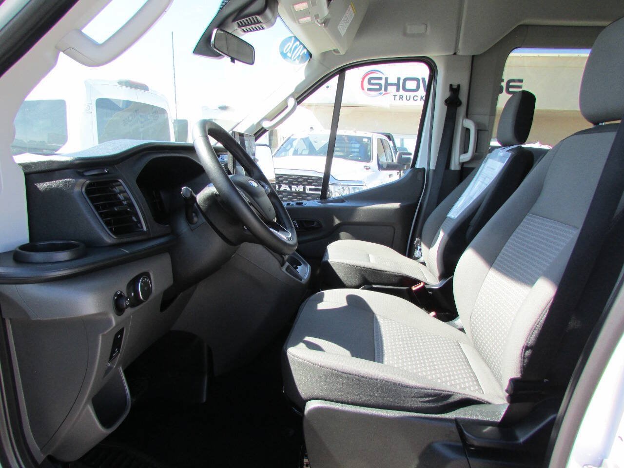 Used 2026 Ford Transit 350 XLT RWD image 12