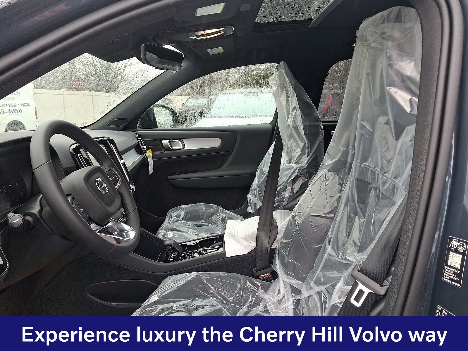 New 2026 Volvo XC40 B5 Ultra w/ Protection Package Premier AWD/4WD image 10