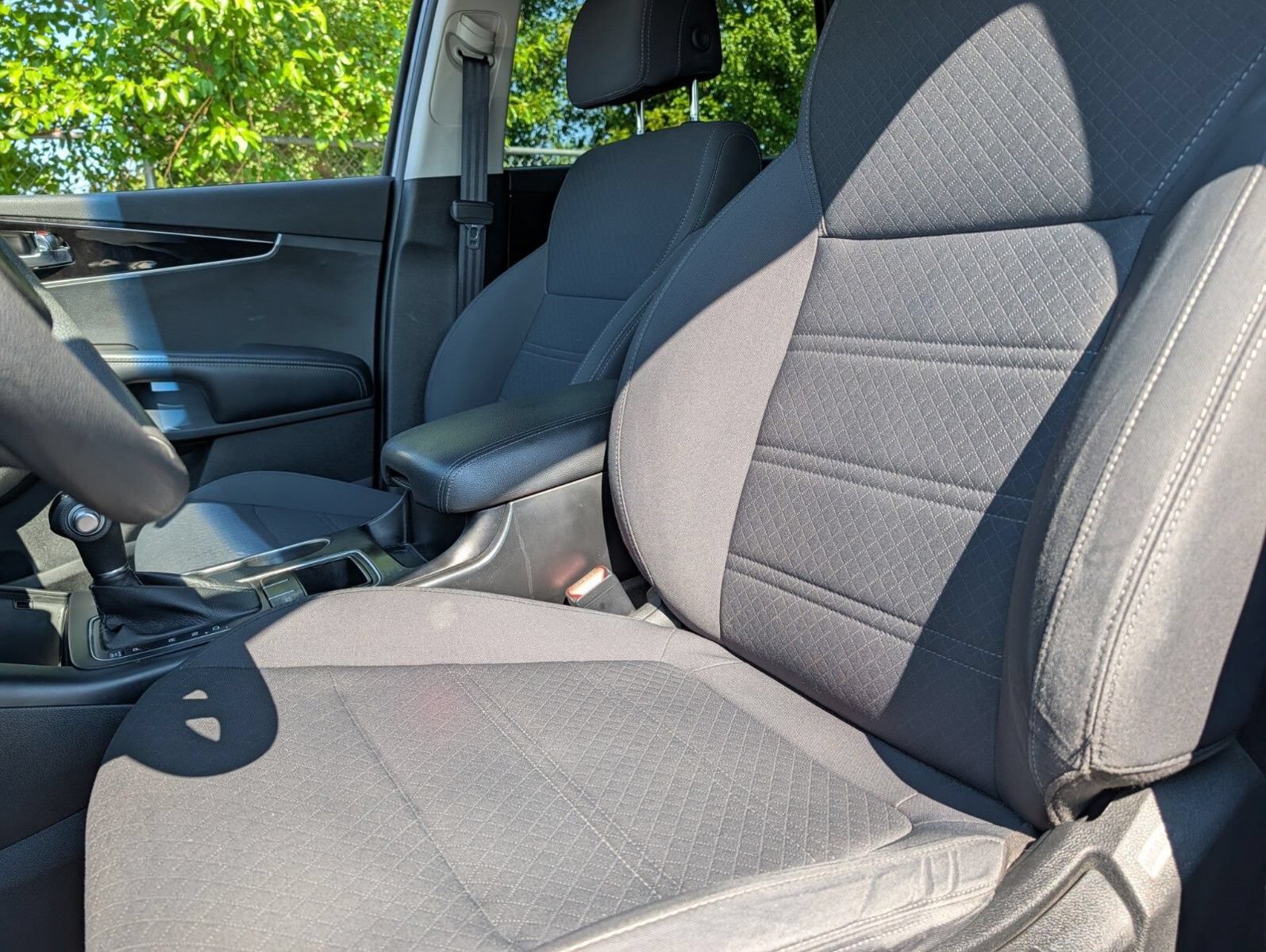 Used 2017 Kia Sorento FWD image 15