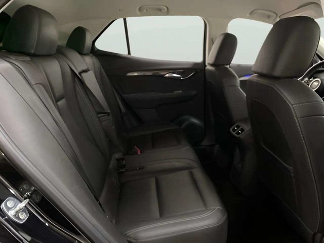 Used 2024 Buick Envision Preferred AWD/4WD image 23
