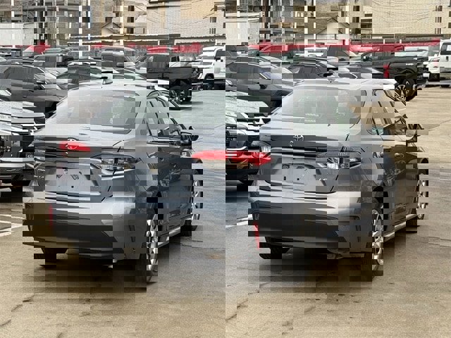 Used 2023 Toyota Corolla LE image 4