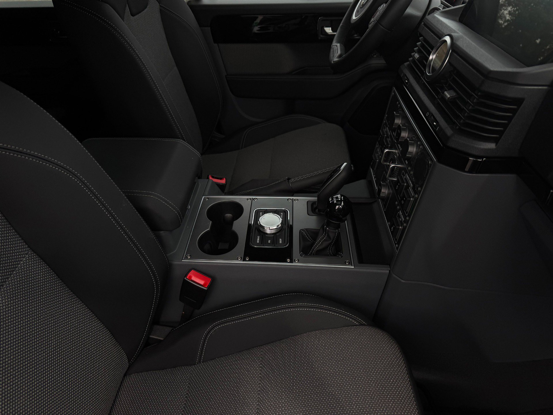 Used 2024 INEOS Grenadier image 24