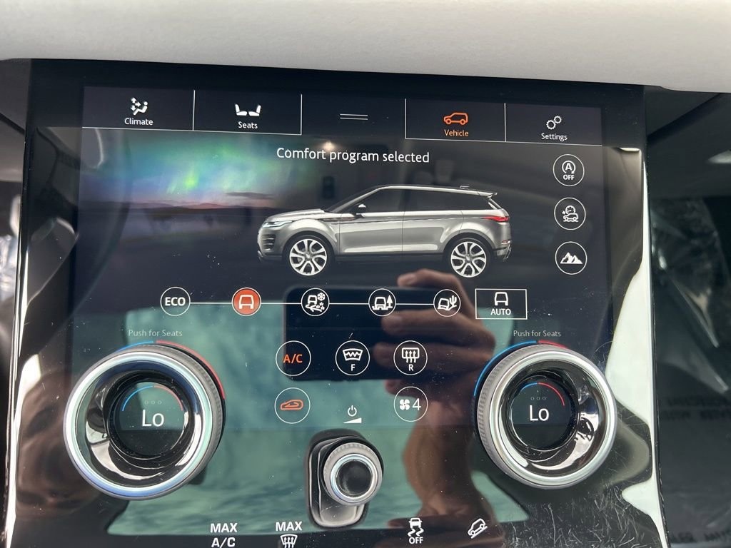 Used 2020 Land Rover Range Rover Evoque SE image 37
