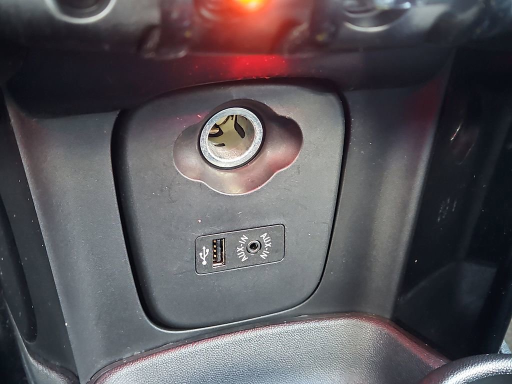 Used 2015 MINI Cooper S image 12