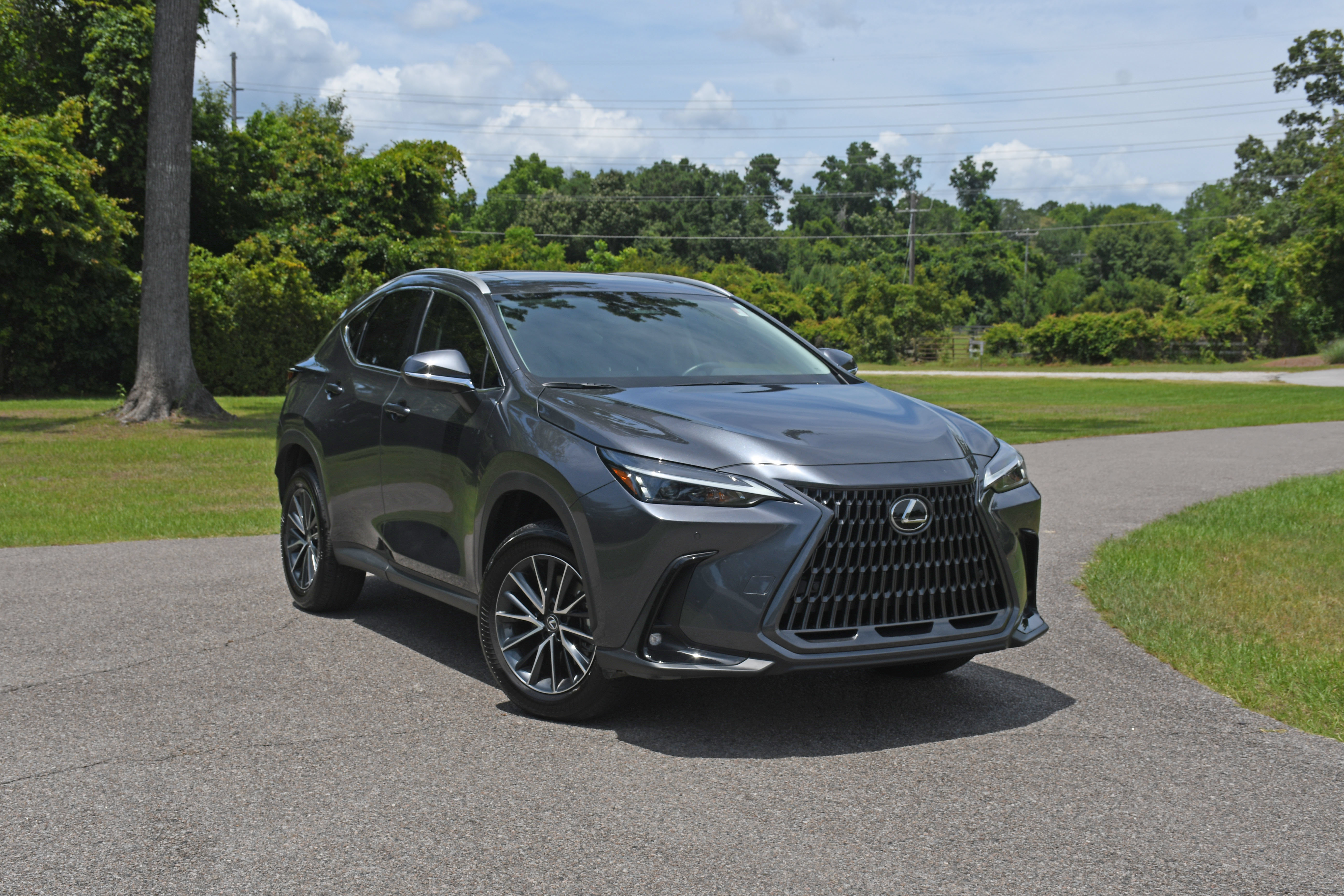 Used 2025 Lexus NX 250 FWD w/ Premium Package image 6